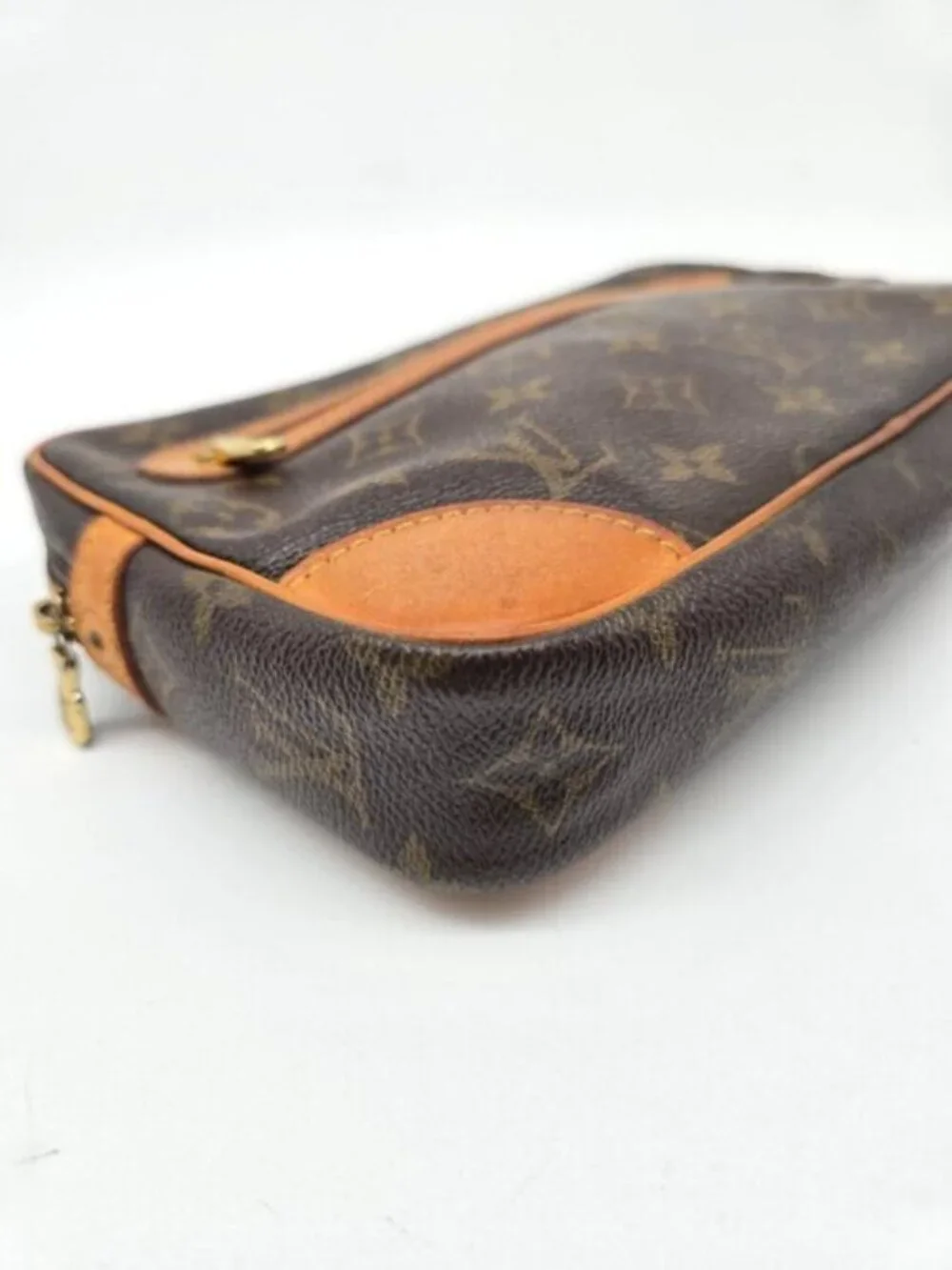 Louis Vuitton classic louis
